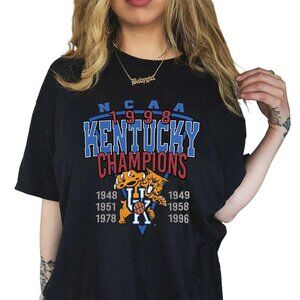 Vintage NCAA Kentucky Wildcats Inspired University T-Shirt
